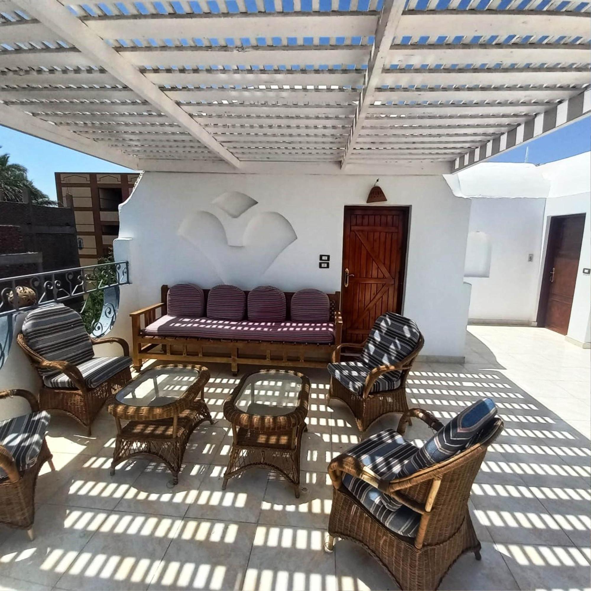 Villa Giulio Luxor Guest House Bagian luar foto