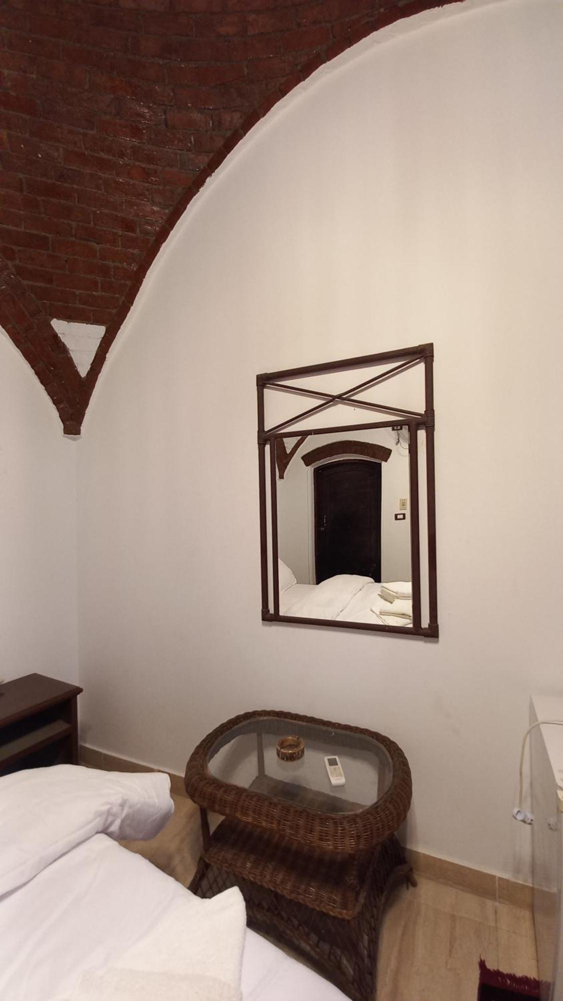 Villa Giulio Luxor Guest House Bagian luar foto