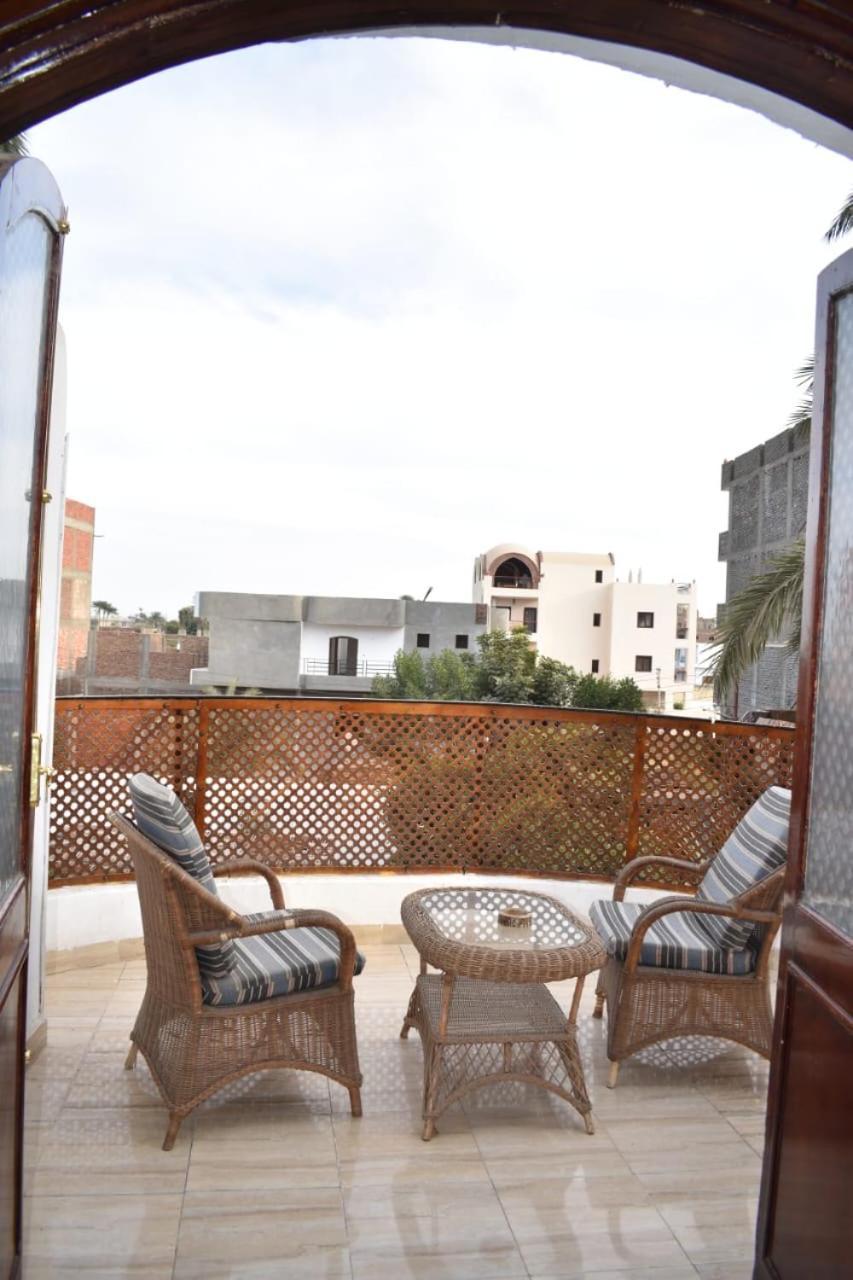 Villa Giulio Luxor Guest House Bagian luar foto